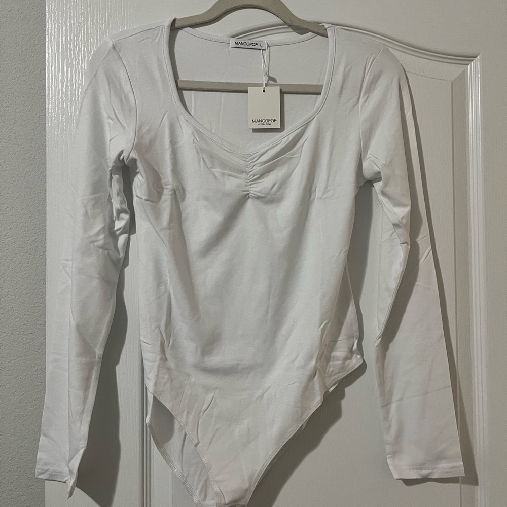 BRAND NEW Long Sleeve Bodysuit - Picture 3 of 5